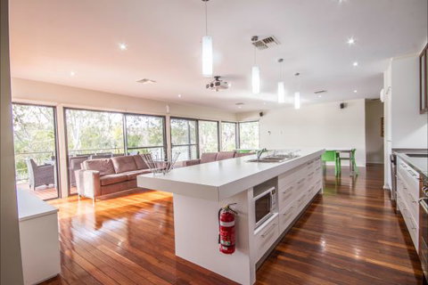 River Shack Rentals - Living The Dream - Accommodation NT 129