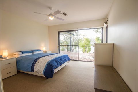 River Shack Rentals - Living The Dream - Accommodation NT 131