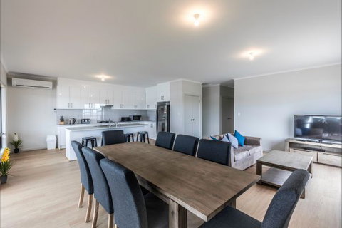 River Shack Rentals - Living The Dream - Accommodation NT 90