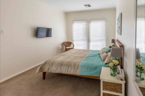 River Shack Rentals - Living The Dream - Accommodation NT 114