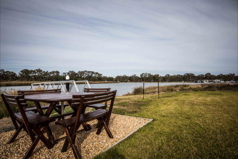River Shack Rentals - Living The Dream - Accommodation NT 116