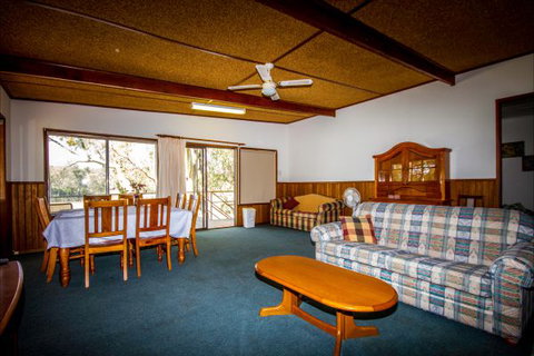 River Shack Rentals - Living The Dream - Accommodation NT 83