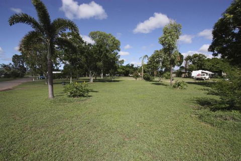 Bluewater Caravan Park - Accommodation NT 4