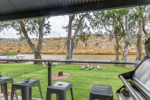 River Shack Rentals - Living The Dream - Accommodation NT 10