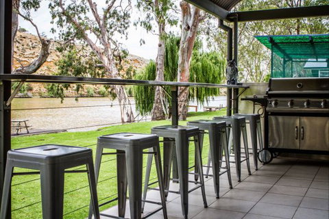 River Shack Rentals - Living The Dream - Accommodation NT 13