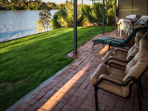 River Shack Rentals - Living The Dream - Accommodation NT 24