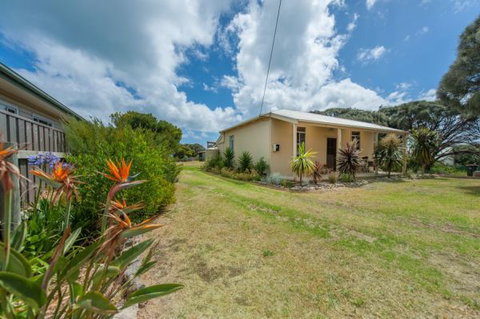 Anderl's Beach Cottage - Accommodation NT 1