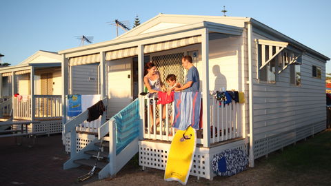 Christies Beach Tourist Park - Accommodation NT 4