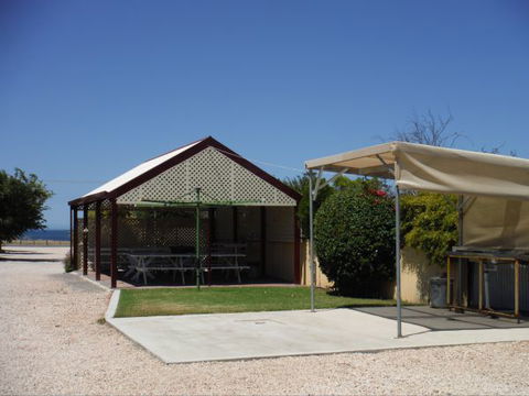 Anchorage 8 - Accommodation NT 0
