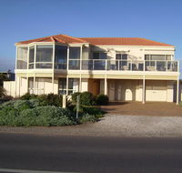 Century 21 SouthCoast Hayman - Accommodation NT