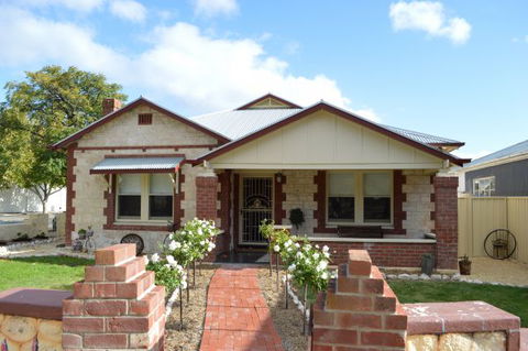 Two Cow Cottage Bed And Breakfast - Accommodation NT 1