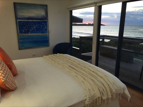 The Shore -Beachfront Accommodation - Accommodation NT 7