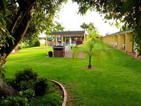 Comfort Inn Deakin Palms - Accommodation NT 5