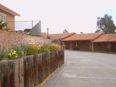 Hume Country Motor Inn - Accommodation NT 4