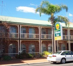 Hamiltons Henry Parkes - Accommodation NT 2