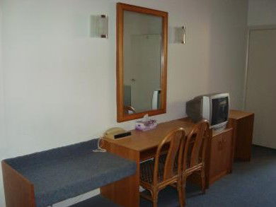 The Blakehurst Motor Inn - Accommodation NT 4