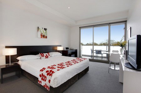 Caroline Serviced Apartments Brighton - Accommodation NT 2