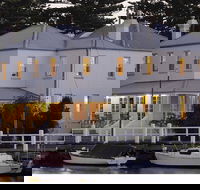 Oscars Waterfront Boutique Hotel - Accommodation NT