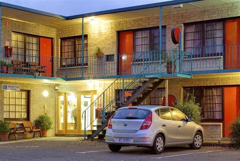 Martin Cash Motor Lodge - Accommodation NT 4