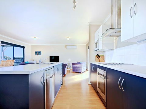 Century 21 SouthCoast: Whinnerah Sunsets - Accommodation NT 3