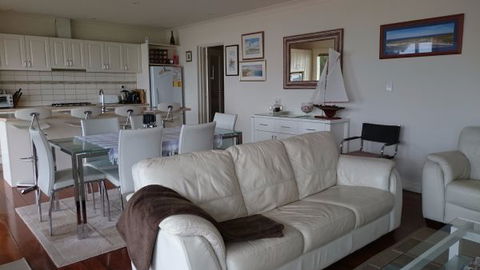 St Helens Beachfront - Accommodation NT 1