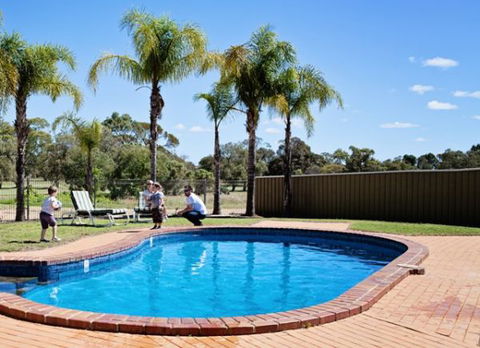 Barmera Country Club Motor Inn - Accommodation NT 3