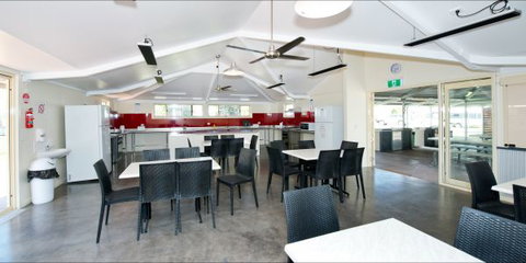 Berri Riverside Holiday Park - NT Tourism 3