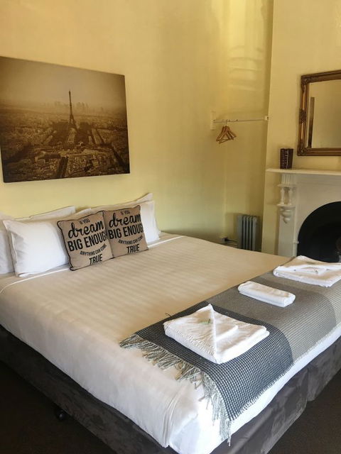 Circa 1902 Queenscliff - Accommodation NT 3
