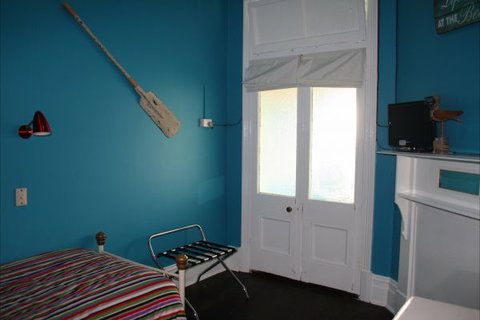 Foreshore Backpackers - Accommodation NT 1