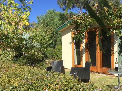 Jonathan Art Centre - Jarramarrumba House - Accommodation NT 4