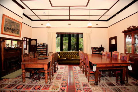 Lochinver Farm Homestead And Cottages - Accommodation NT 2