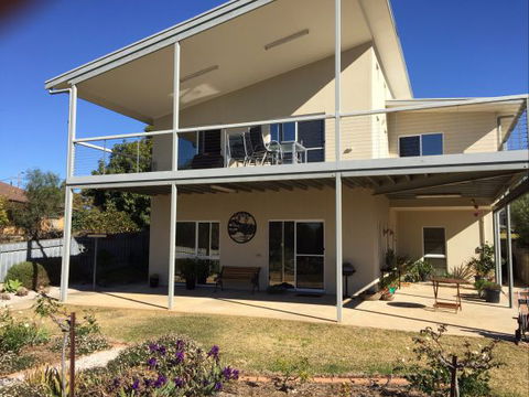 Lyreen's Apartment Bed And Breakfast - Accommodation NT 1