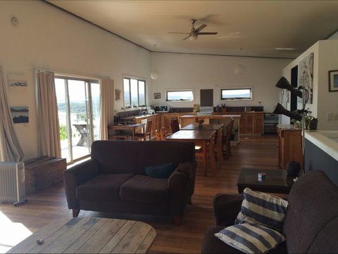 Morning Mist - NT Tourism 0