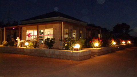 Northam Caravan Park - Accommodation NT 0