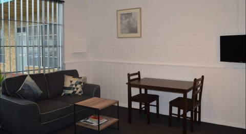 Penguin Seaside Motel - Accommodation NT 4