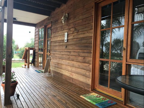 Rutherglen Christmas Trees Farm Stay - Accommodation NT 4