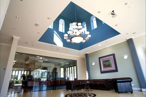 Shangri La Gardens Motel And Function Centre - Accommodation NT 2