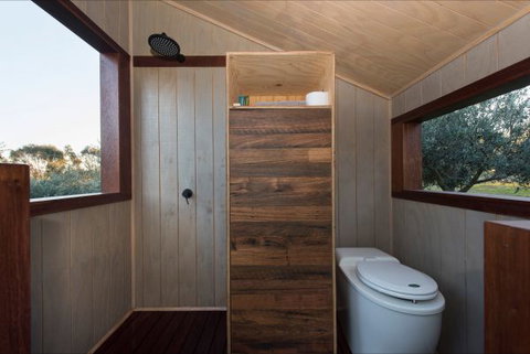 Shacky In The Olive Grove - Accommodation NT 3