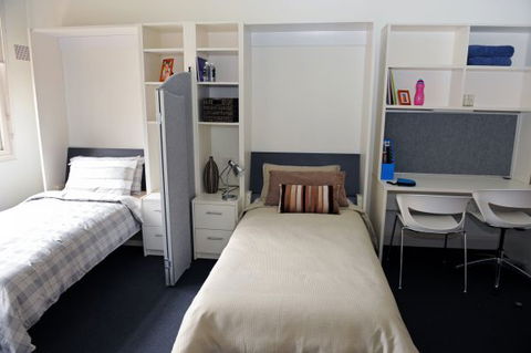 Yarra House - Accommodation NT 2