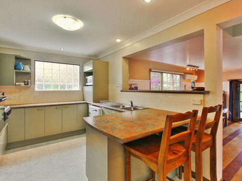 Aqua Flora - Accommodation NT 5