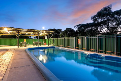 Border Village Roadhouse - Accommodation NT 1