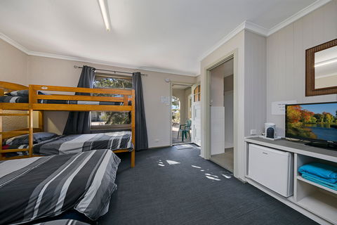 Border Village Roadhouse - Accommodation NT 7