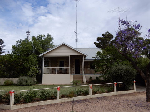 Dot's House - NT Tourism 0