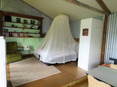 Fig Tree Retro Studio - Accommodation NT 5