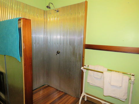 Fig Tree Retro Studio - Accommodation NT 9
