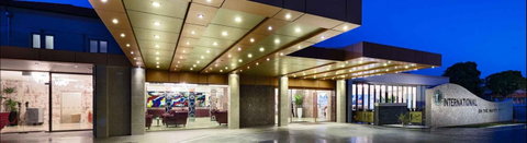 International On The Water Hotel - Accommodation NT 1