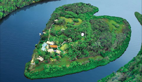 Makepeace Island - Sir Richard Branson's Australian Home - Accommodation NT 6