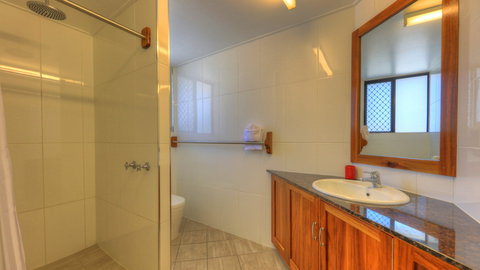 Sky View Units - Accommodation NT 3