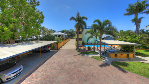 Sky View Units - Accommodation NT 4