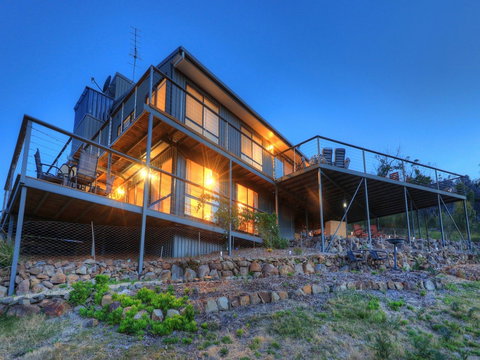 Storm Bay B & B - Accommodation NT 1